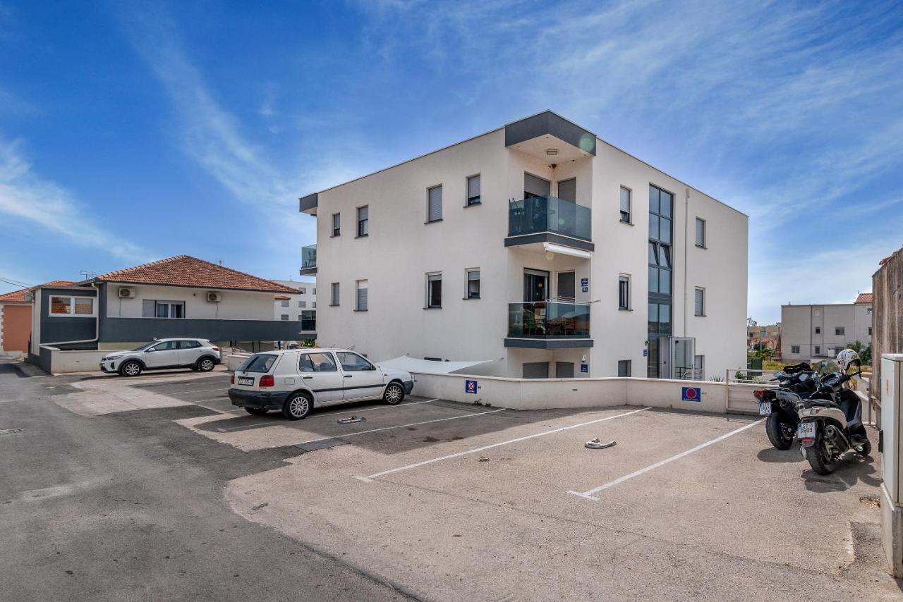 Apartman Lorena Trogir Exterior photo