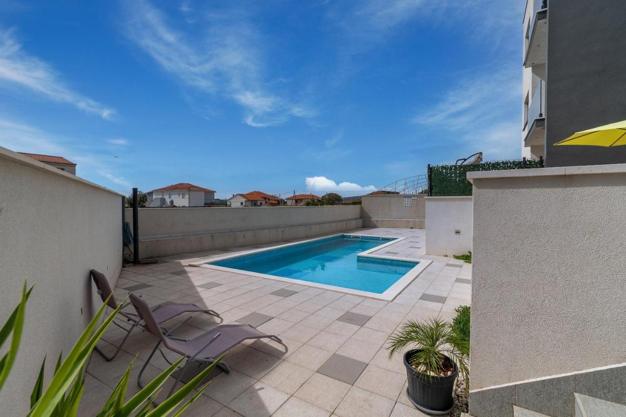 Apartman Lorena Trogir Exterior photo